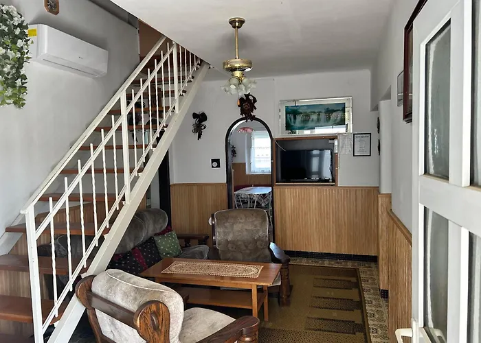 Szabo Apartmanhaz Проживание в семье *
